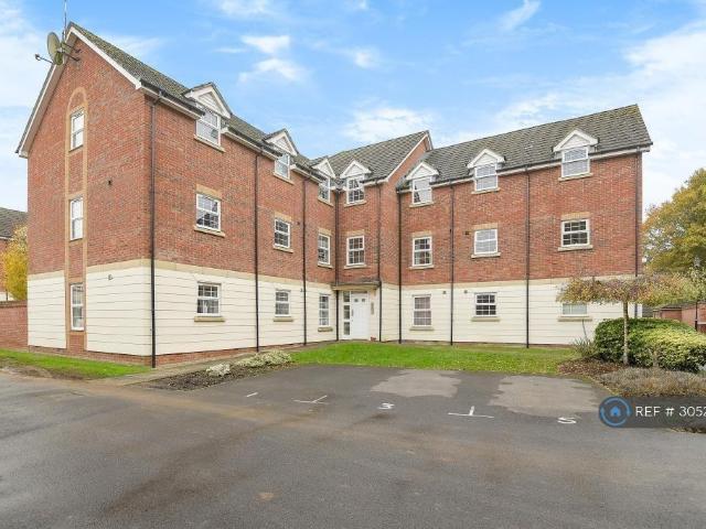 Mandarin Drive, Newbury, RG14 2 bed flat to rent £1,400 pcm £323 pw