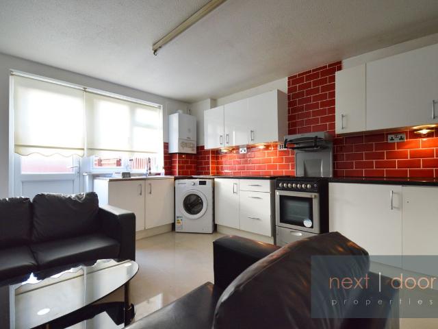 Mandela Street, Oval SW9, 4 bed terraced house to rent, £3,800 pcm | PrimeLocation
