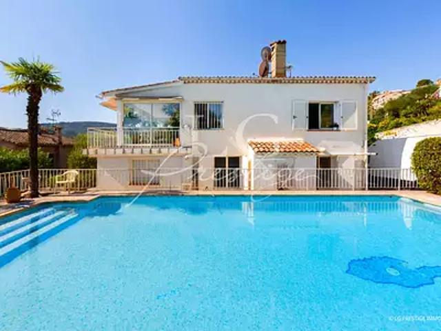 Mandelieu la Napoule 06210 Achat / Vente maison 7 pièces t7 piscine