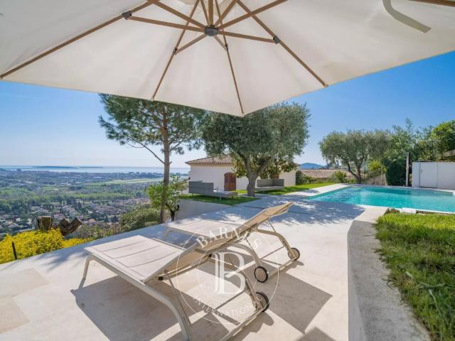 Mandelieu La Napoule Villa Vue Mer Panoramique 5 Chambre. 203m² Mandelieu la Napoule