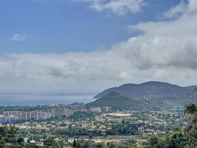 Mandelieu La Napoule VILLA de 300 m² 300m² Mandelieu la Napoule