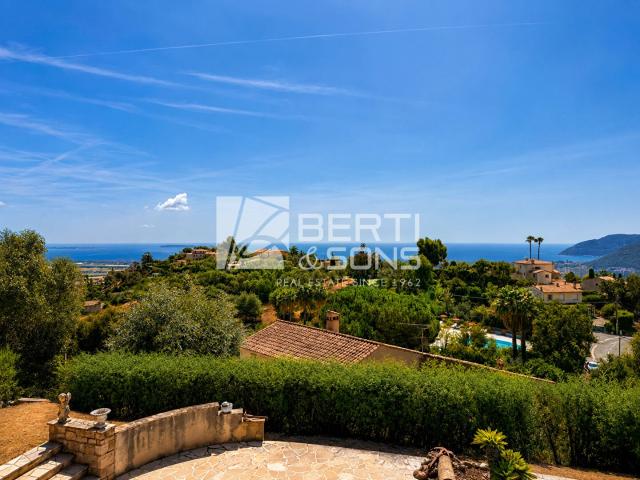 Mandelieu Vue Mer Secteur Recherche Villa 175 M² Avec. 175m² Mandelieu la Napoule