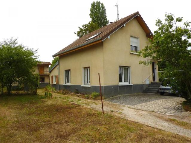MANDEURE appartement F2 en rdc avec terrain privatif