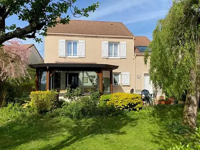 Mandres les Roses 94520 Achat / Vente maison 5 pièces t5 jardin terrasse