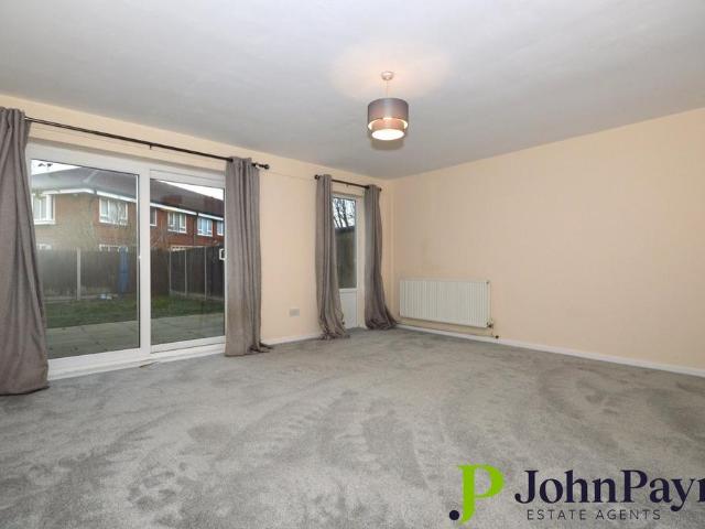 Manfield Avenue, Walsgrave, Coventry. 3 bed terraced house to rent £1,200 pcm £277 pw