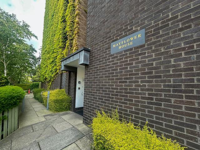 Manhattan Drive, Cambridge CB4, Studio to rent, £1,000 pcm | PrimeLocation