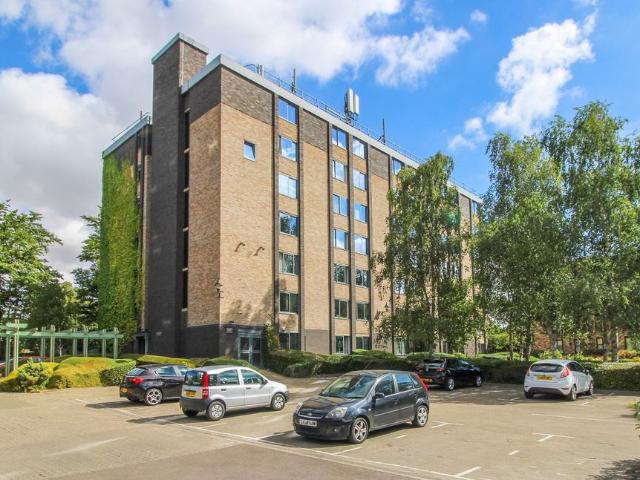 Manhattan Drive, Mayflower House. Studio to rent £1,050 pcm £242 pw
