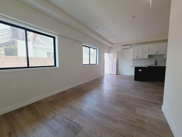 MANHATTAN LUXURY APARTMENTS LLC 2 Bedroom Apartment for Rent at 1819 S Manhattan Pl, Los Angeles, CA 90019 UNNC