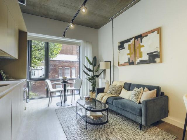 Manhattan Style Apartment at Gravity. 1 bed flat to rent £2,495 pcm £576 pw