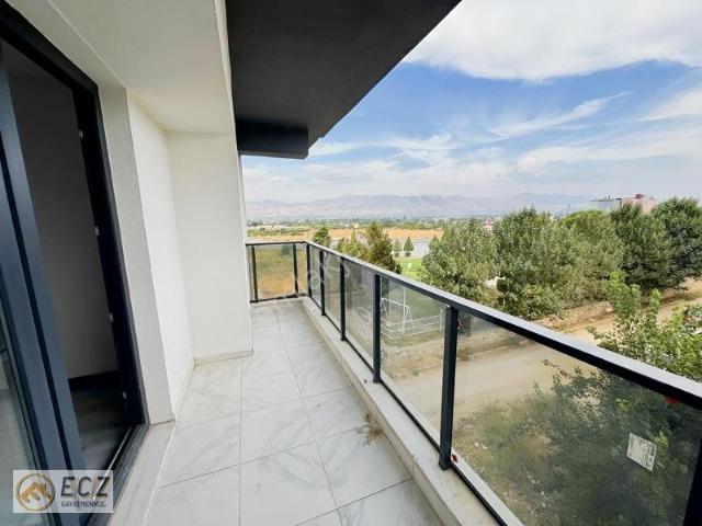 Manisa Alaşehir Satılık 1+1 Sıfır Daire İstasyon Mah. Köşe Başı