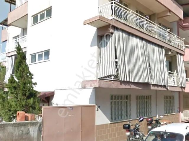 Manisa Salihli Merkezde Doğalgazlı 3+1 Kiralık Daire