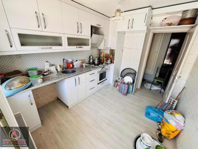 Manisa Tevfikiye Mah 3+1 140 M2 Köşe Daire