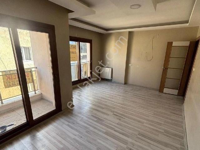 Manisa Turgutlu Yedi Eylül Mh Öğretmenler Evi Yanı 3+1 Geniş Daire