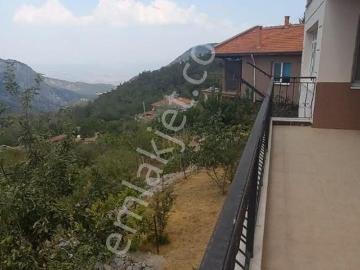 Manisa,yunus Emre, Gökçeler Mahallesi'nde Bahçeli Satılık Ev