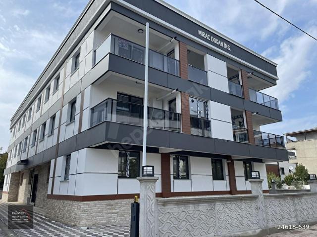 Manisa Yunusemre Muradiye mah. 110 m2 2.kat asansörlü site içerisinde Satılık 3+1 sıfır daire