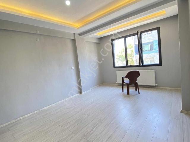 Manisa Yunusemre Mareşal Fevzi Çakmak Mah. 2+1 Full Lüks