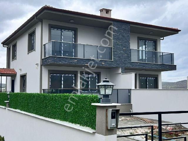 Manisa Yunusemre Osmancalı Mah. 2+1 Lüks Villa Dubleks