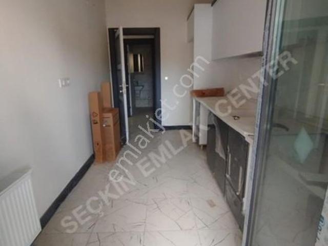 Manisa Yunusemre Akgedik Toki'de Kiralık 3+1 Daire 120m²