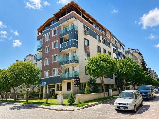 Manisa Yunusemre Uncubozköy'de Satılık Ferah 3+1 Daire