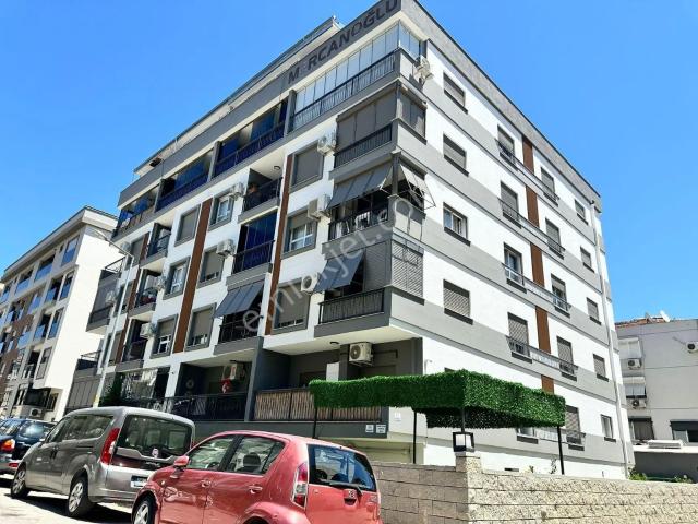 Manisalı Emlak Girne Caddesi Yakını Önü Açık 2 Yaş Geniş 3+1