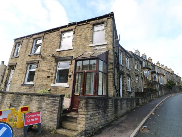 Manley Street, Brighouse, West Yorkshire HD6, 1 bed terraced house to rent, £695 pcm | PrimeLocation