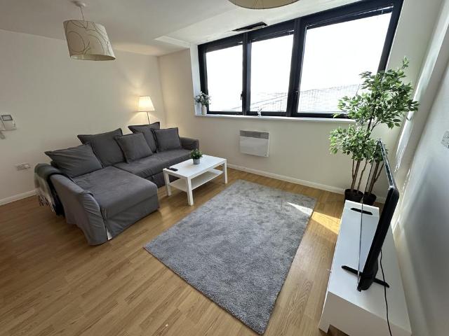 Mann Island, Liverpool, L3 1 bed apartment to rent £1,050 pcm £242 pw