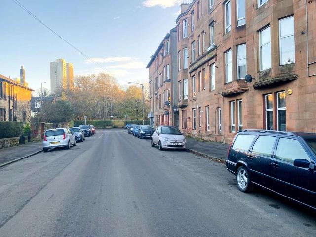 Mannering Road, Shawmoss, Glasgow, G41 3SW, United Kingdom | 1 bed apartment for rent #138514614 | Rentberry