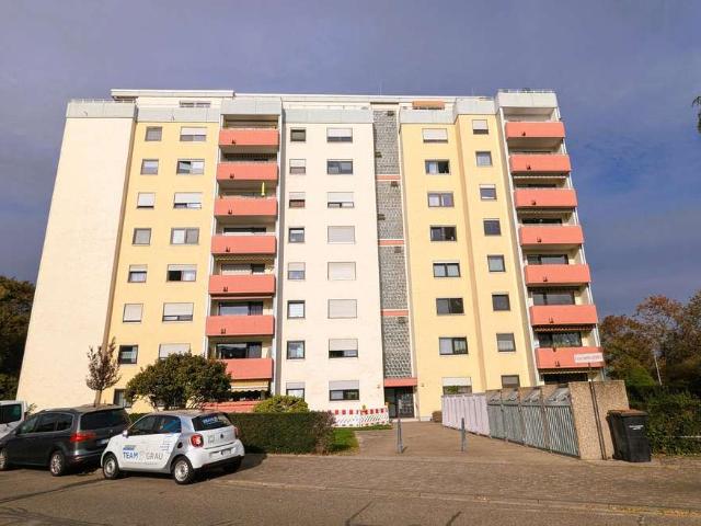 Mannheim Rheinau: Helle 3 Zimmerwohnung mit Balkon und Stellplatz in ruhiger Wohnanlage!