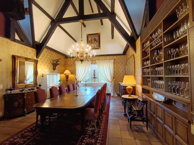 MAISON BRETONNE DE CHARME 310 m2 AVEC 2 HECTARES, LANDIVISIAU, FINISTERE