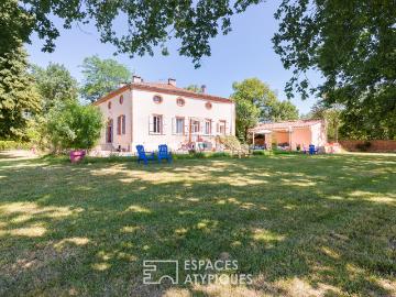 Manoir d'exception rénové et sa piscine au coeur d'un parc 465m² Montauban