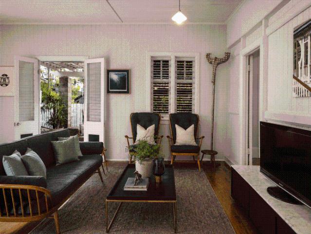 Manola – Timeless Charm, Spacious Living & an Unbeatable Inner City Location