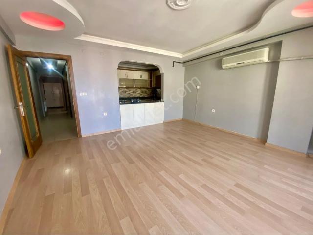 Manolya Parkı Yanı Arakat Balkon'lu Yeni Bina 3+1