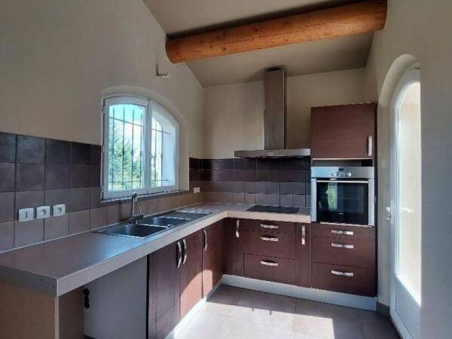 MANOSQUE: MAISON T5 de 104.90M²