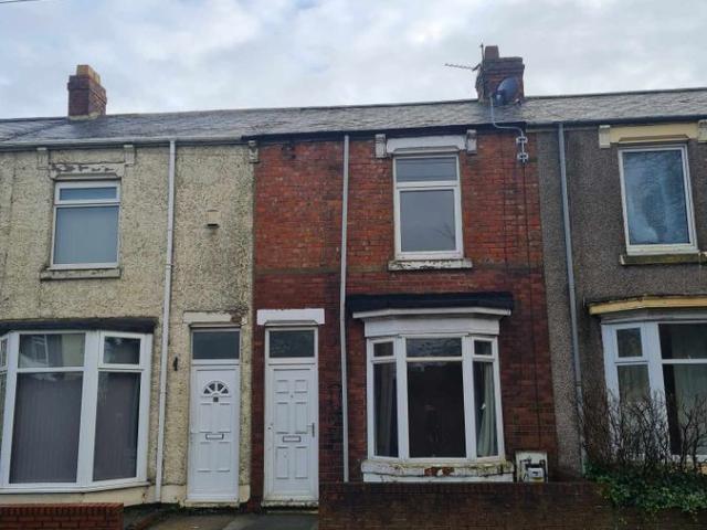 Manor View, Ferryhill DL17, 2 bed terraced house to rent, £525 pcm | PrimeLocation