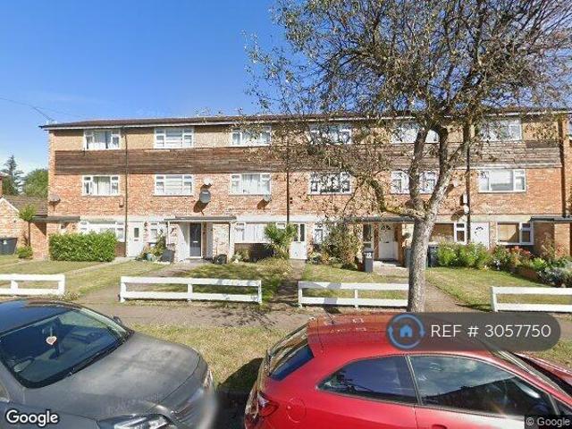 Manor Court, Waltham Cross, EN8 2 bed maisonette to rent £1,950 pcm £450 pw