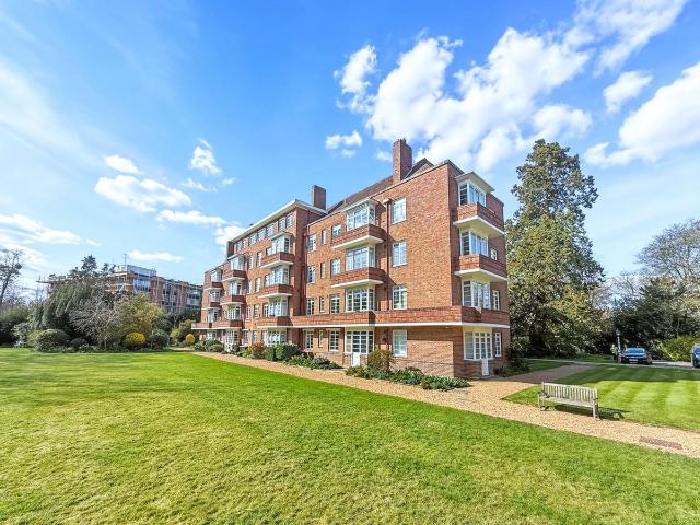Manor Court, Cambridge, Cambridgeshire CB3, 2 bed flat to rent, £2,000 pcm | PrimeLocation