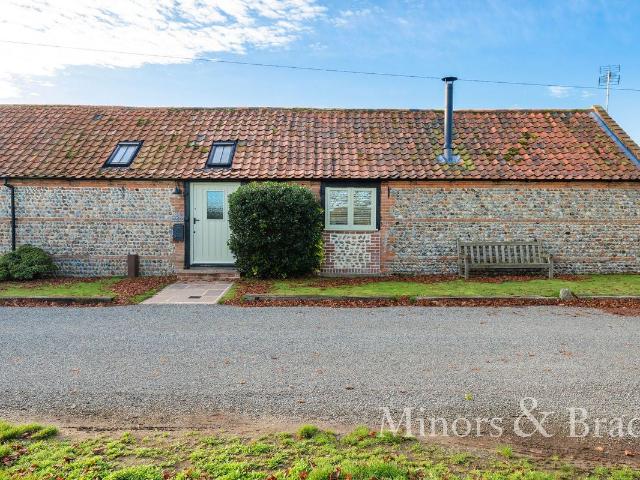 Manor Farm Barns, Witton NR28, 3 bed barn conversion to rent, £1,600 pcm | PrimeLocation