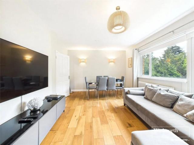 Manor Hall Drive, London NW4, 3 bed flat to rent, £2,350 pcm | PrimeLocation