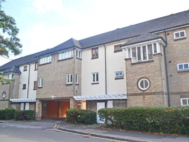 Manor House Way, Isleworth TW7, 1 bed flat to rent, £1,600 pcm | PrimeLocation