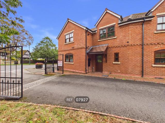 Manor House Close, Wilford. 3 bed semi detached house to rent £1,600 pcm £369 pw
