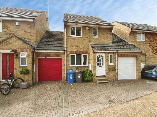 Manor House Lane, Datchet SL3, 3 bed cottage to rent, £1,900 pcm | PrimeLocation