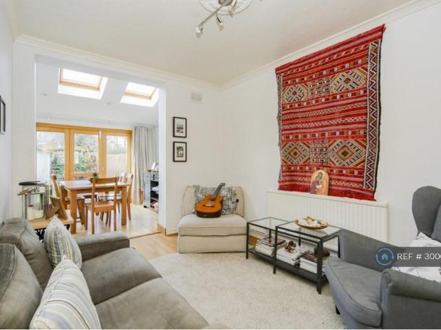 Manor Lane, London, SE12 3 bed semi detached house to rent £3,200 pcm £738 pw