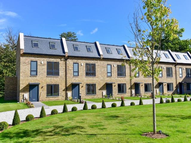 Manor Lane, Longfield DA3, 4 bed end terrace house to rent, £2,650 pcm | PrimeLocation