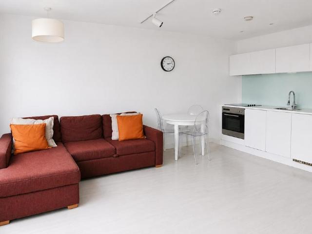 Manor Mills, Leeds, LS11 1 bed flat to rent £925 pcm £213 pw
