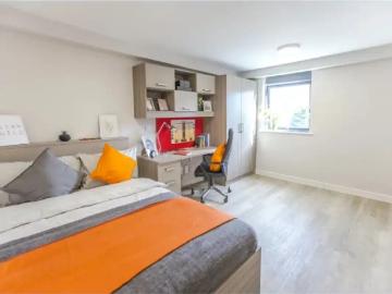 Manor Park Court, Coventry Has an Apartment