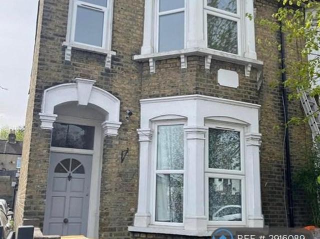 Manor Park, London, E12 2 bed flat to rent £1,900 pcm £438 pw