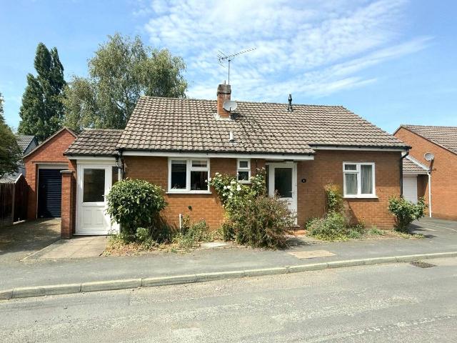 Manor Park, Pontesbury, Shrewsbury, Shropshire SY5, 2 bed bungalow to rent, £1,100 pcm | PrimeLocation