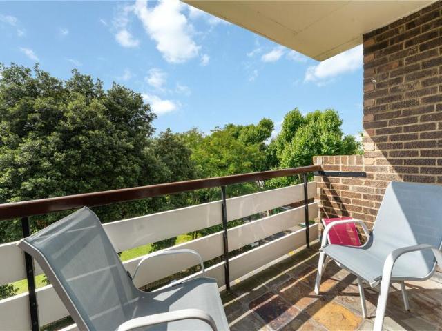 Manor Park Road, Sutton, SM1 2 bed apartment to rent £1,950 pcm £450 pw