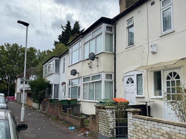 Manor Park/Ilford, E12, Nice 4 Bed Terraced House