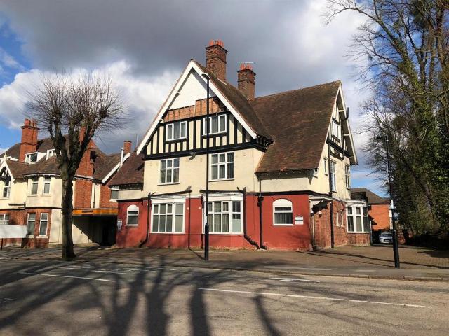 Manor Road, Coventry Studio to rent £500 pcm £115 pw